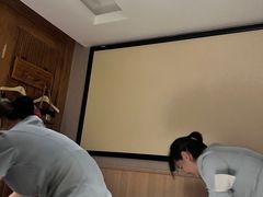 -新盈光·云会所(百丈东路店)