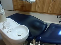 -上海仁爱医院口腔科 · 种植