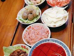 -沸炉重庆老火锅(军事博物馆店)