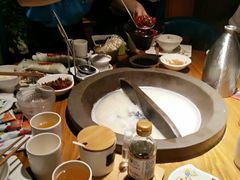 -咕嘟草帽鱼·牛奶一样的鲜鱼汤(天鹅湖万达广场店)