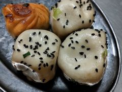 生煎包-老上海食惠裡小籠包生煎包