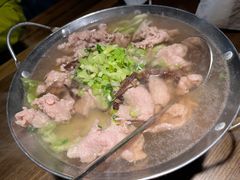 -肖四女乐山跷脚牛肉(南汇大学城生活广场店)