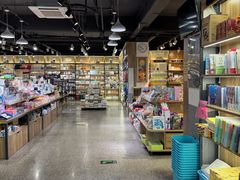 -雨丝书店(综合商业楼店)