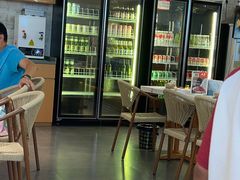 -肥肥虾庄·金牌油焖大虾(汉口城市广场店)