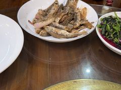 -芦茨金富饭庄·25年老字号·专做稻草鸡