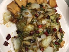 酸辣白菜焖锅盔-纳家楼·地道陕菜(劳动路店)