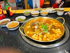 -顶顶汤火牛排火锅·经典铜锅涮肉