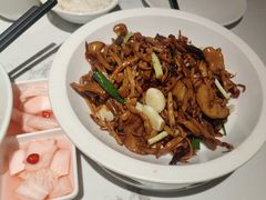 -关东小磨东北菜(漕河泾印象城店)