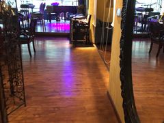-莉莉家的音乐花园餐吧(航空路店)