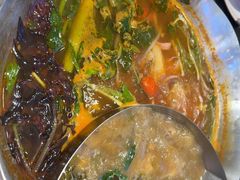 -由衷贵州酸汤牛肉火锅(新桥店)