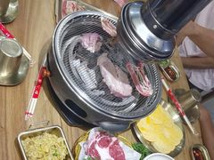 -青瓦餐厅·生鱼片·韩园烤肉(西塔店)