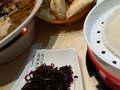 -老街坊美食汇(玉兰大街店)