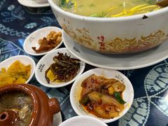 -桥香园云南过桥米线(金马碧鸡店)