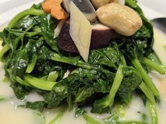 -万龙洲海鲜(大兴绿地缤纷城店)