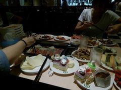 -比尔斯健康烤肉自助餐厅