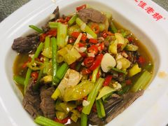 -独一佳老胡湘菜馆(矿山路店)