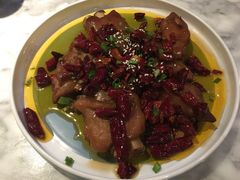 张家沱香辣蹄-懒人盐府人家(航天桥店)
