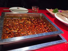 -二荆条·蜀鲜汇城市森林火锅