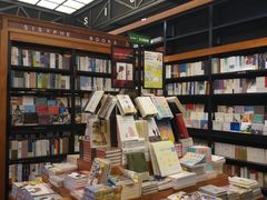 -西西弗书店&矢量咖啡(静安大悦城店)