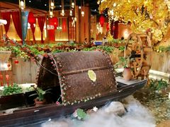 -老滇山寨•云南特色菜•地方菜•民族风情歌舞表演(金碧店)