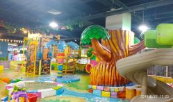 -利奥梦幻主题乐园(爱琴海购物公园店)