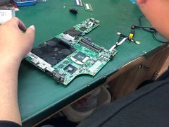 -鸿准通信科技·忠诚手机电脑维修中心(三林店)