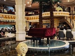 -碧中海汤泉汗蒸酒店