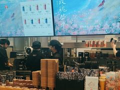 -霸王茶姬(上海静安大悦城店)