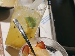 鲜果鲜奶冻-牛扒先生·厚切雪花牛扒西餐厅(北京路禺山路店)