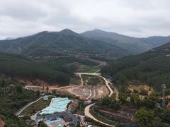 -十万大山布透温泉