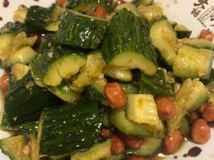 果仁拍黄瓜-大话小腰(鸟巢店)