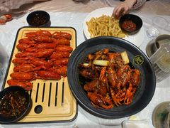 -肥肥虾庄·金牌油焖大虾(首义路店)