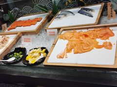 -四海一家自助餐(益田假日广场店)