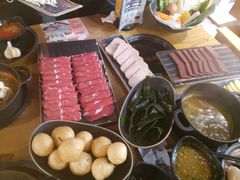 -呷哺呷哺 黄金牧场 (新中关购物中心店)