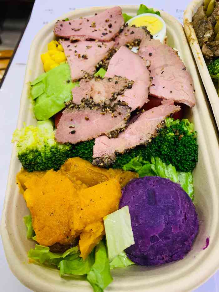 缤果盒子轻食沙拉(八一店)-"每次都是点他们家的外卖吃,最近第一次吃