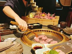 -铭牛烧肉·和牛海鲜自助(高新月牙湖店)