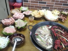 -乖嬢嬢重庆老火锅(南联店)