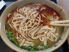 -亮亮面馆(经六路店)