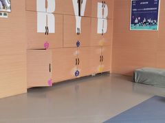 -红黄蓝早教(西海岸旗舰中心)