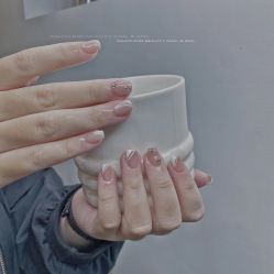 -DAZZLING BEAUTY美甲•美睫专门店