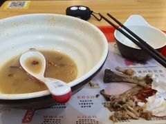 -螺小胖柳州螺蛳粉(钟楼总店)