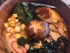 -丽思卡尔顿·炙焰·铁板烧餐厅