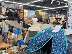 -迪卡侬(高新万达店)