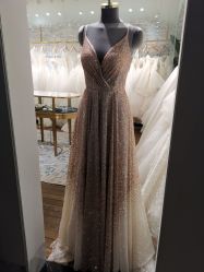 点击看大图 -LA GRACE高端婚纱礼服定制馆