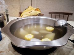 牛骨汤底-粤潮牛肉火锅店(江南大道店)