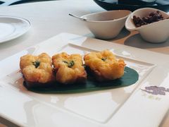 窝贴大虾多士-天龙轩(香港丽思卡尔顿酒店)