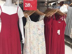 -优衣库(上海金桥国际商业广场店)