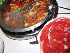 -茅草房·河畔园林火锅
