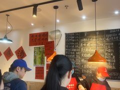 -柳州肥姨妈大骨螺蛳粉(沙河店)