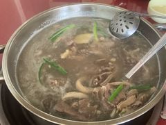 -老石黑山羊毛驴肉火锅(金凯广场店)